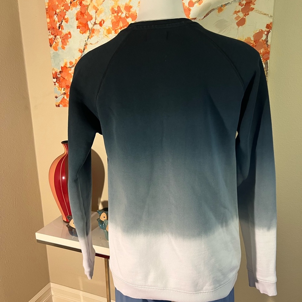 Peloton crew sweatshirt - size small - Picture 3 of 4